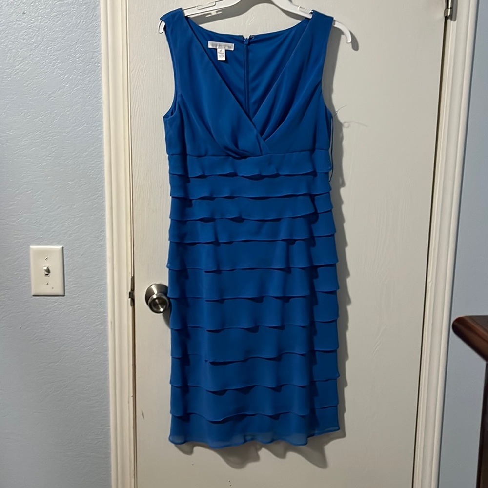 Women’s size 8 London Times dress